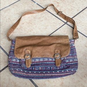 Cross body purse